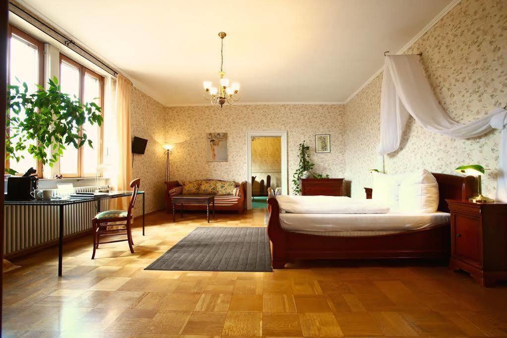 Hotel Villa Königsgarten Siebeldingen Exteriör bild