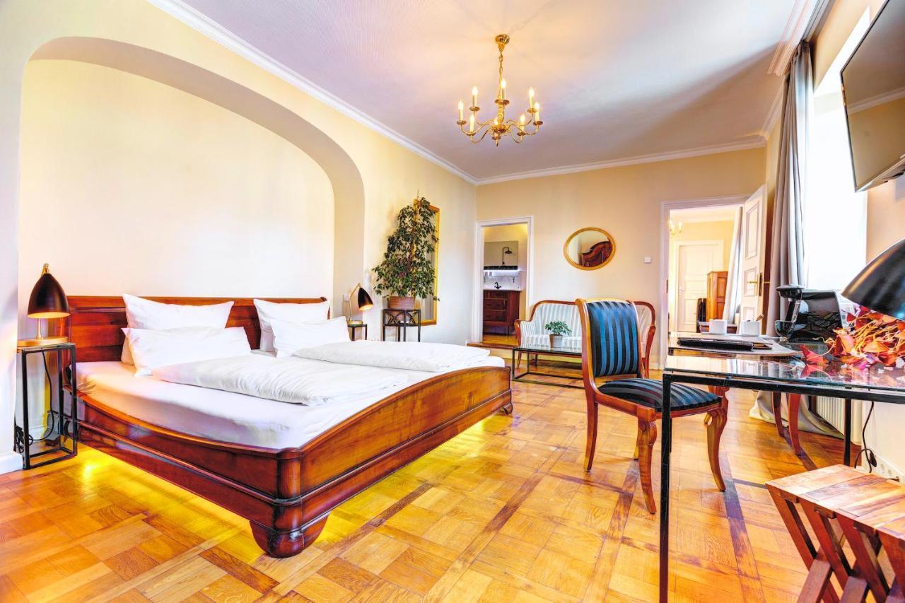 Hotel Villa Königsgarten Siebeldingen Exteriör bild